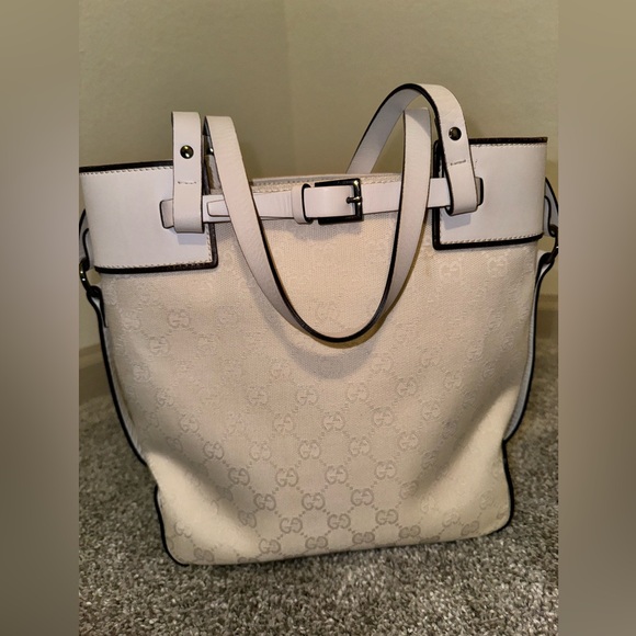 White vintage Gucci bag circa early 2000’s - Picture 2 of 6
